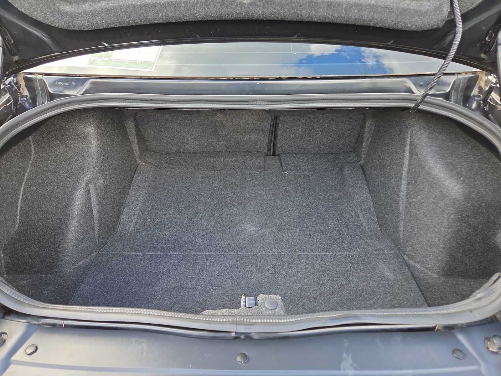 Used 2015 Dodge Challenger SXT w/ Sound Group RWD image 27