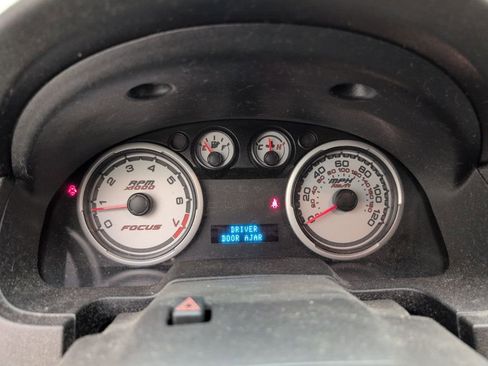 Used 2010 Ford Focus SE image 23