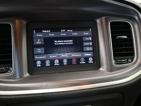 Used 2019 Dodge Charger SXT image 23