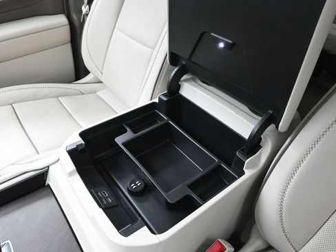 Used 2021 GMC Yukon Denali w/ LPO, Illumination Package image 22