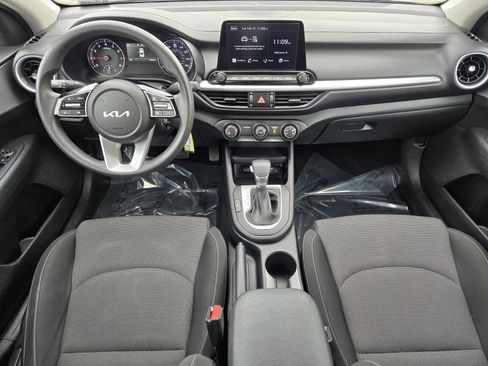 Used 2024 Kia Forte LXS image 12