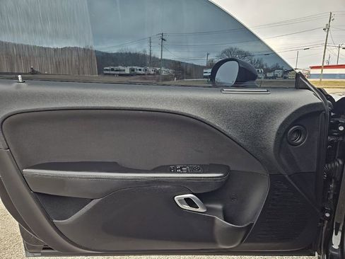 Used 2019 Dodge Challenger SXT image 16