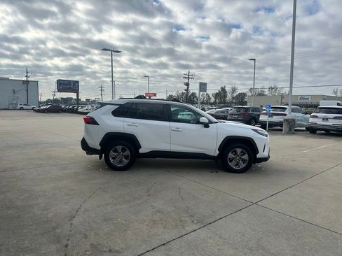 Used 2022 Toyota RAV4 XLE image 33