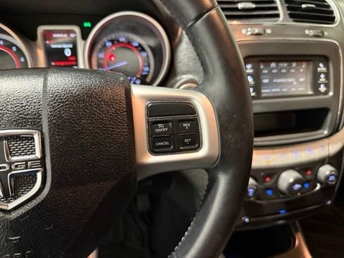 Used 2018 Dodge Journey SE w/ Connectivity Group FWD image 15