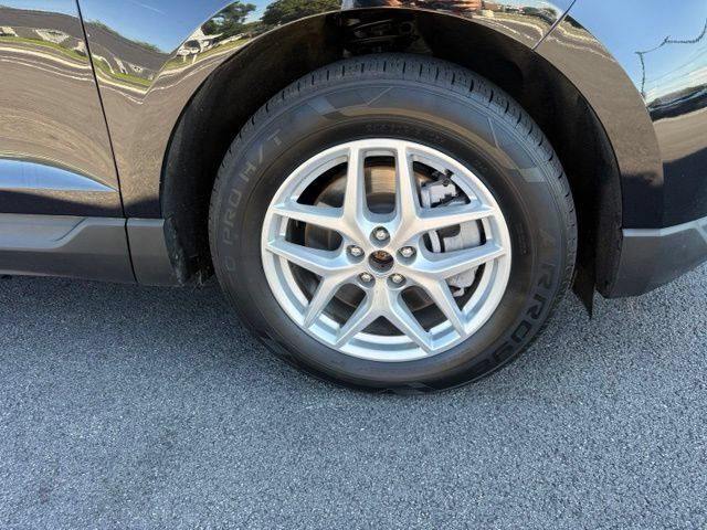 Used 2024 Ford Edge SEL AWD/4WD image 10