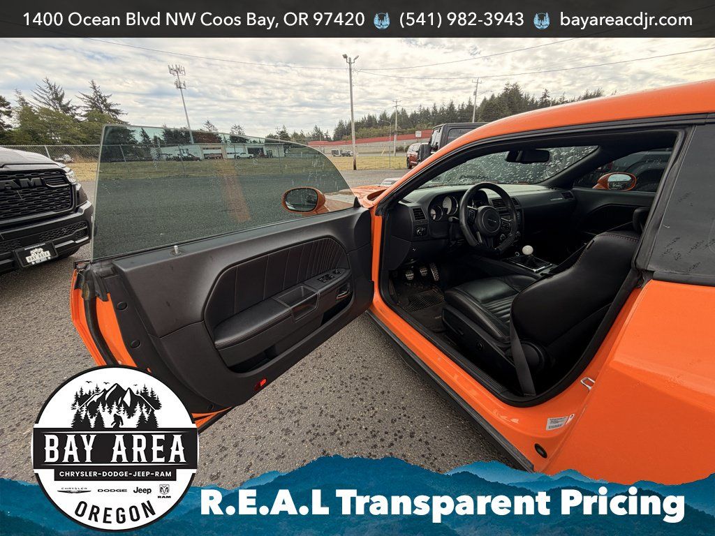 Used 2014 Dodge Challenger R/T RWD image 11