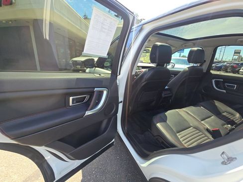 Used 2017 Land Rover Discovery Sport HSE AWD/4WD image 15