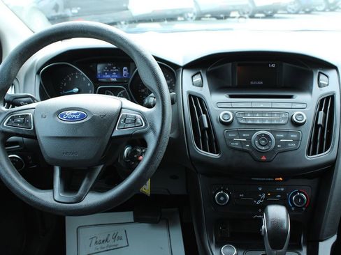 Used 2017 Ford Focus S image 14