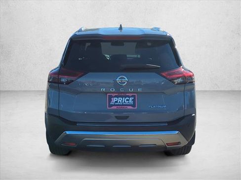 Used 2021 Nissan Rogue Platinum image 6