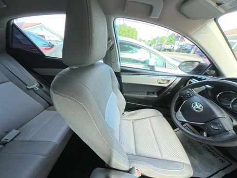 Used 2015 Toyota Corolla LE FWD image 28