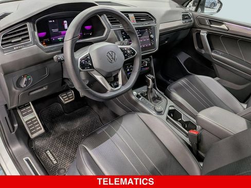 Used 2022 Volkswagen Tiguan SE R-Line AWD/4WD image 11
