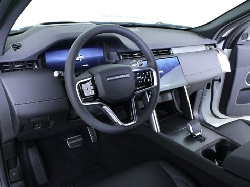 New 2026 Land Rover Discovery Sport Landmark image 16