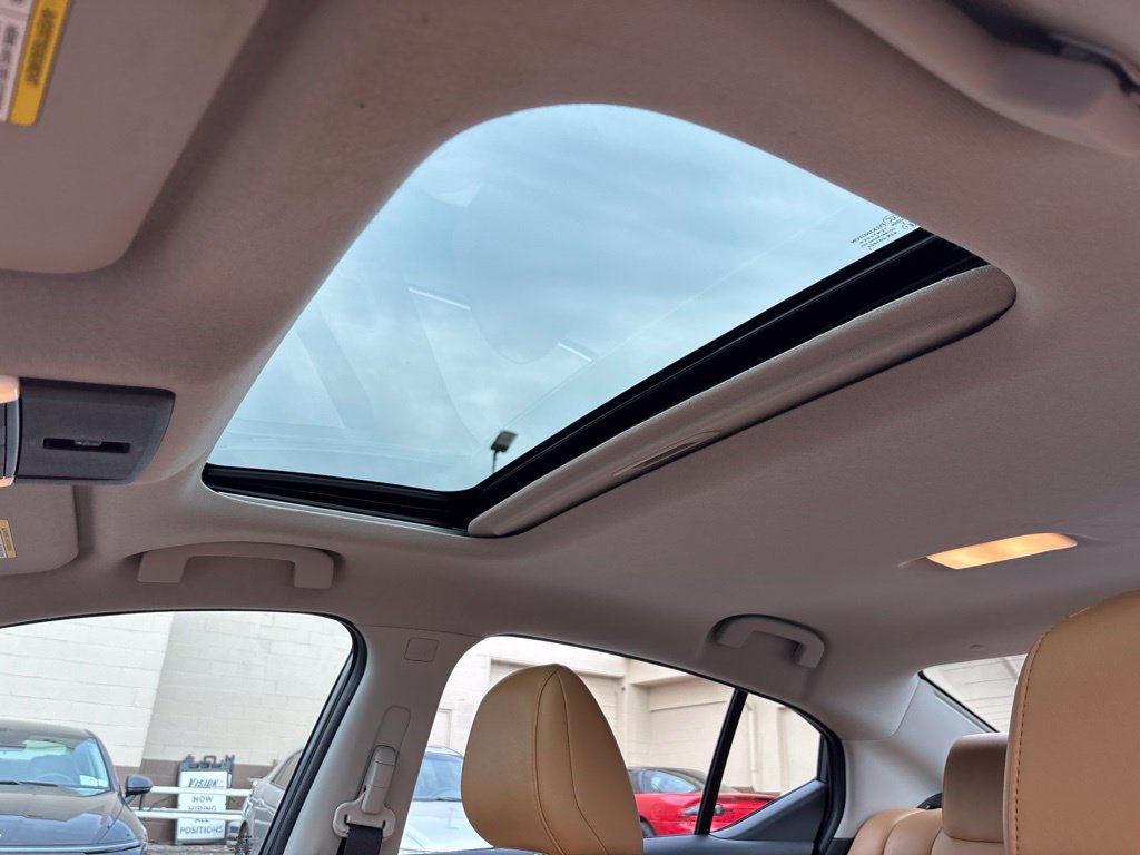 Used 2021 Nissan Sentra SV w/ SV Premium Package FWD image 21