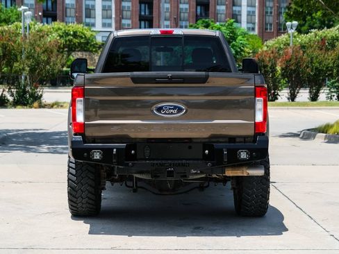 Used 2017 Ford F350 XLT w/ XLT Value Package AWD/4WD image 19