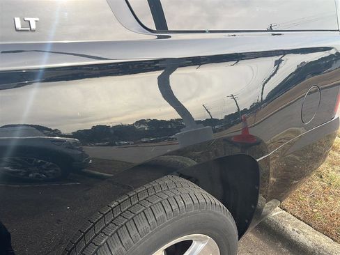 Used 2015 Chevrolet Suburban LT w/ Luxury Package image 29