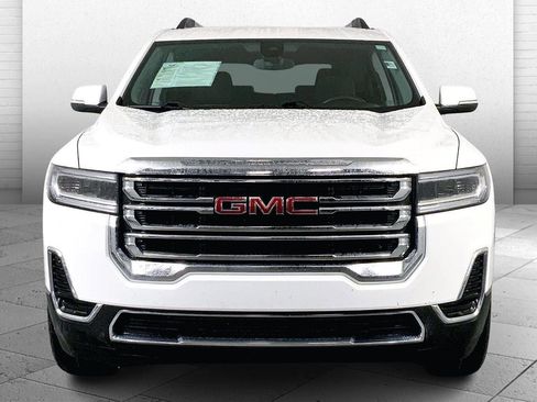 Used 2023 GMC Acadia SLE w/ Driver Convenience Package image 2