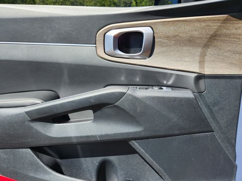 Used 2023 Kia Sorento X-Line EX image 19