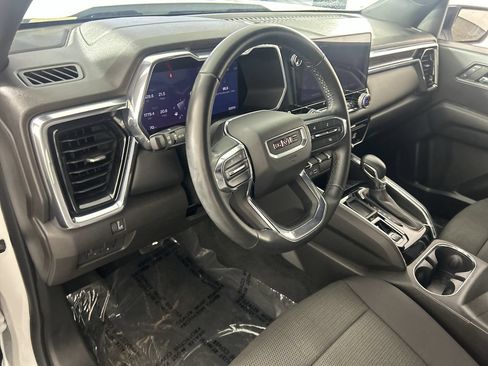 Used 2024 GMC Canyon Elevation w/ Convenience Package RWD image 11