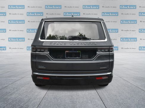 Used 2022 Jeep Grand Wagoneer Series III AWD/4WD image 7