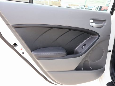 Used 2017 Kia Forte LX image 16