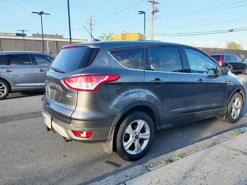 Used 2016 Ford Escape SE w/ SE Cold Weather Package AWD/4WD image 3