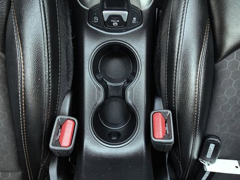 Used 2019 Jeep Compass Latitude w/ Cold Weather Group image 7