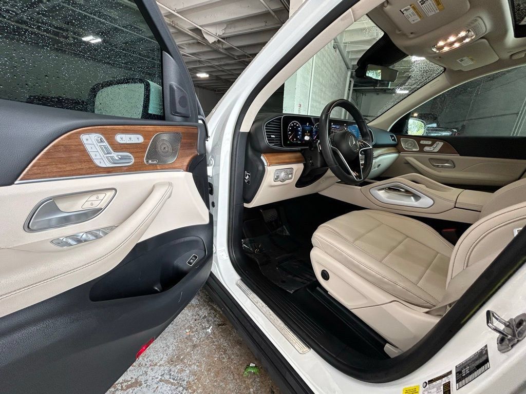 Used 2024 Mercedes-Benz GLE 450 4MATIC image 14