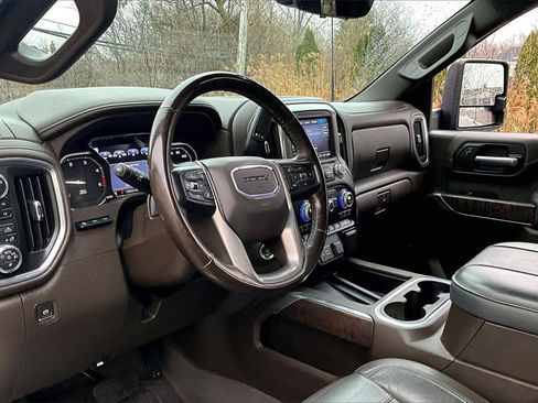 Used 2023 GMC Sierra 3500 Denali w/ Denali Ultimate Package image 16