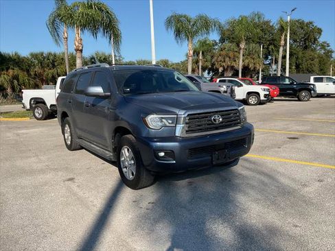 Used 2018 Toyota Sequoia SR5 image 14