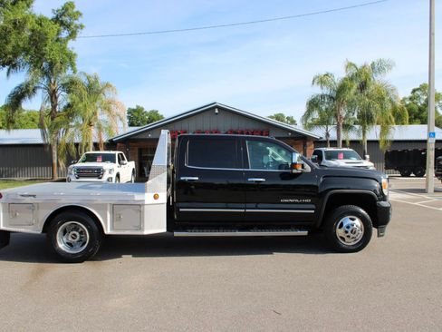 Used 2015 GMC Sierra 3500 Denali w/ Duramax Plus Package image 25