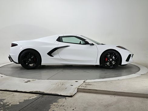 Used 2021 Chevrolet Corvette Stingray Premium Conv w/ Battery Protection Package image 2