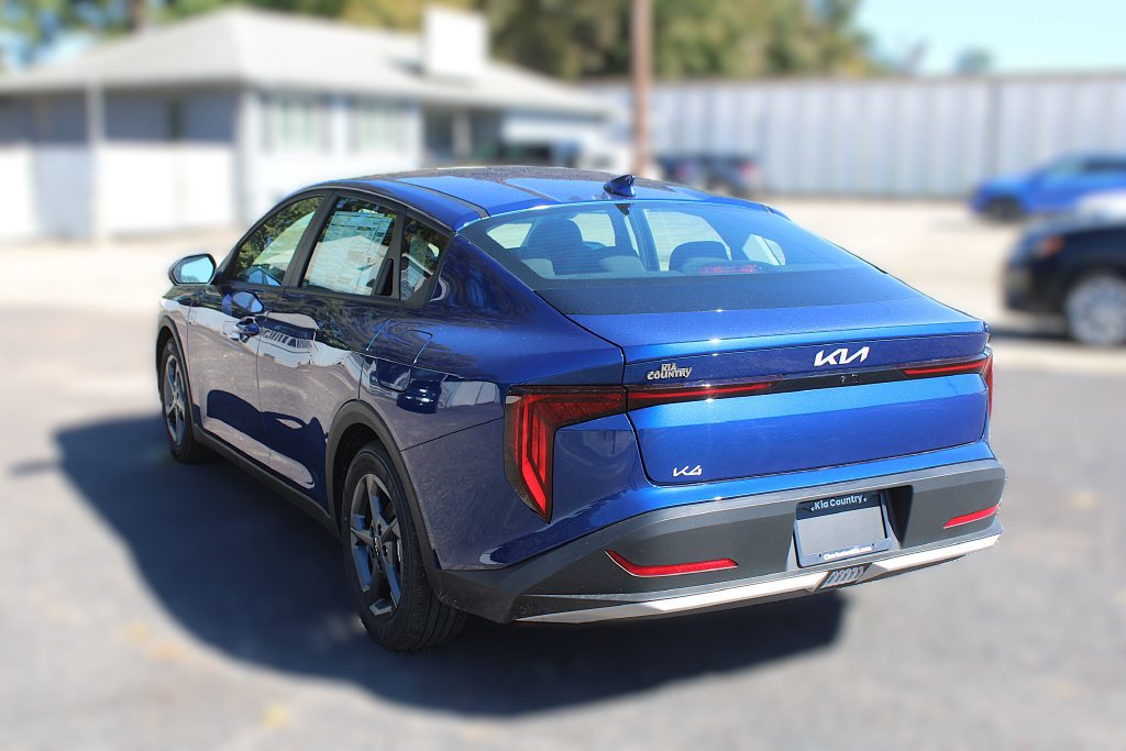 New 2026 Kia K4 FWD image 11