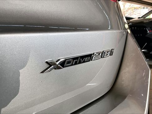 Used 2023 BMW X1 xDrive28i w/ Premium Package image 9