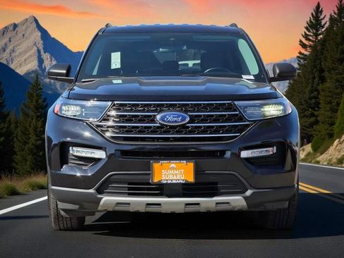 Used 2022 Ford Explorer XLT w/ Equipment Group 202A image 3