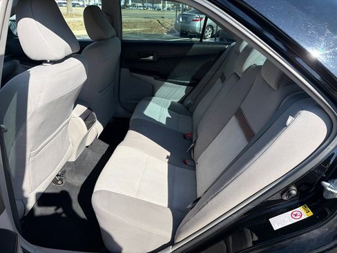 Used 2012 Toyota Camry LE image 18