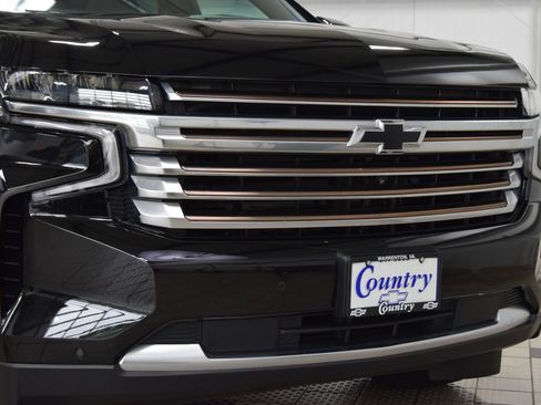 Used 2024 Chevrolet Suburban High Country w/ Max Trailering Package AWD/4WD image 13