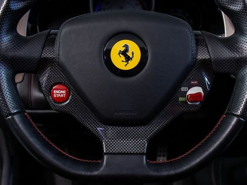 Used 2014 Ferrari California image 37
