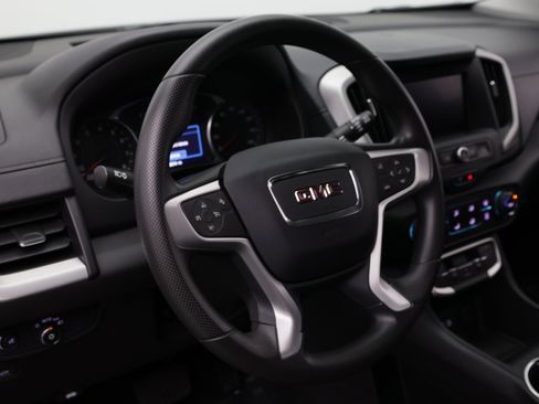 Used 2024 GMC Terrain SLE w/ Elevation Edition FWD image 14
