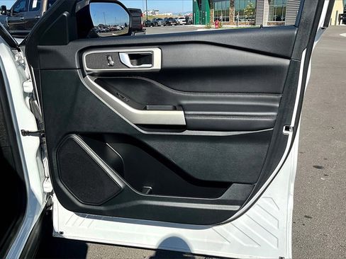 Used 2023 Ford Explorer XLT w/ Equipment Group 202A image 24
