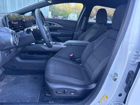 Used 2026 Chevrolet Equinox EV LT w/ Comfort Package AWD/4WD image 12