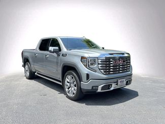 Used 2025 GMC Sierra 1500 Denali w/ Denali Reserve Package AWD/4WD video 2