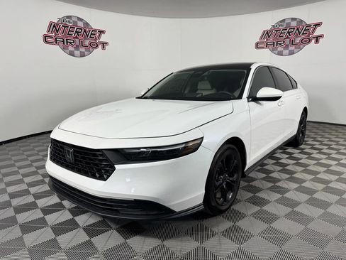 Used 2023 Honda Accord LX image 3