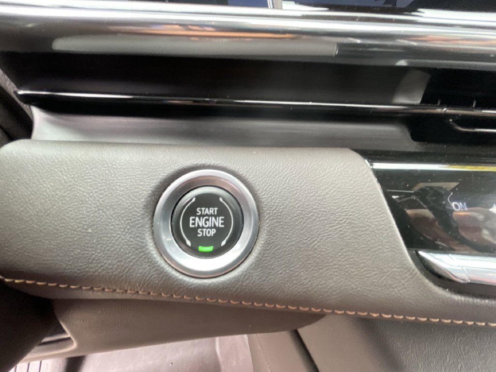 Certified 2023 Cadillac Escalade Sport AWD/4WD image 17