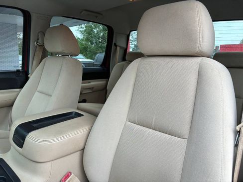 Used 2008 Chevrolet Silverado 2500 LT w/ 2LT Convenience Package image 12