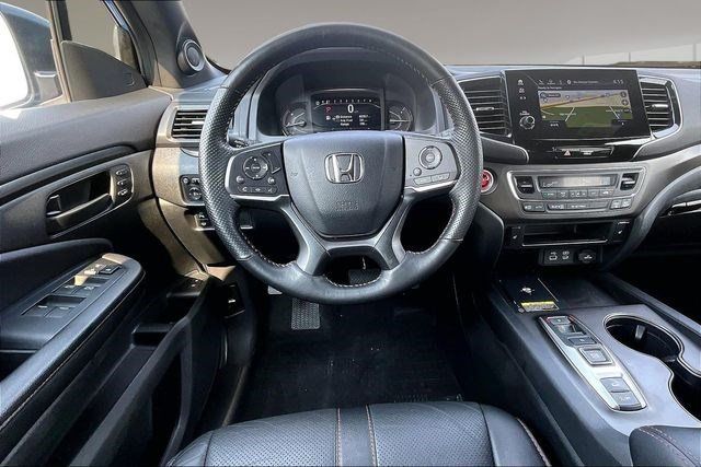 Certified 2025 Honda Passport TrailSport image 8