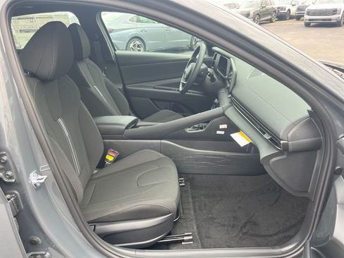 New 2026 Hyundai Elantra SEL Sport Premium FWD image 17