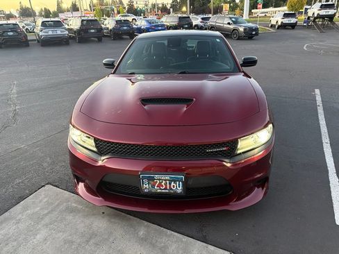 Used 2019 Dodge Charger R/T w/ Plus Group RWD image 8