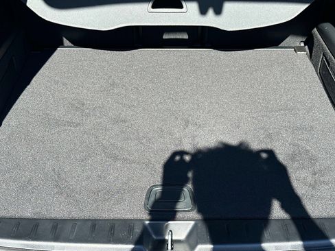 Certified 2025 Mercedes-Benz GLB 250 image 10