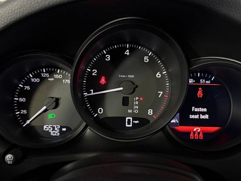 Used 2025 Porsche Macan AWD/4WD image 23