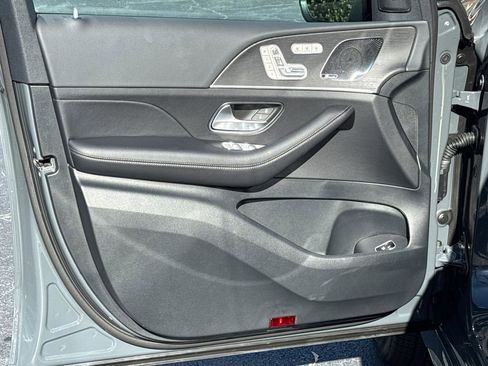 New 2026 Mercedes-Benz GLS 450 4MATIC image 10